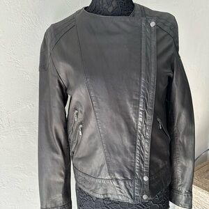 NWT Cole Haan leather women jacket. Size M